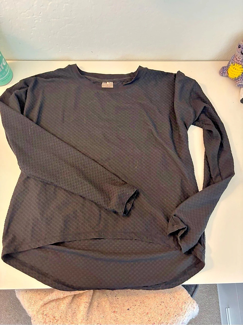 CALIA by Carrie Underwood Long Sleeve Top in Black Size Small Like New
